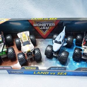 MONSTER JAM LAND AND SEA 4 PACKS DIE CAST